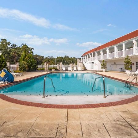 Gulf Hills Hotel & Retreat On The Water โอเชียนสปริงส์ ภายนอก รูปภาพ